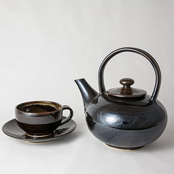 Tea pot